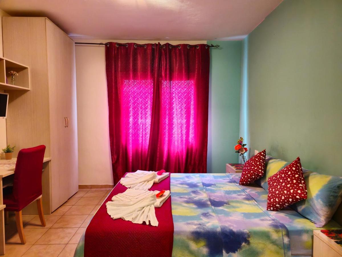 กาเด ฟิออรี 1 เวเนเซีย Bed & Breakfast เมสเตร ภายนอก รูปภาพ