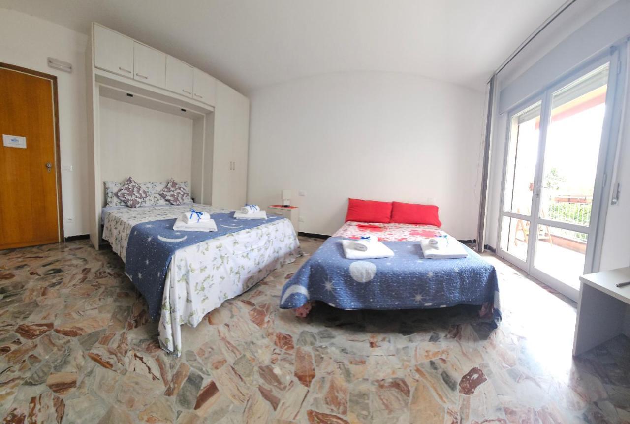 กาเด ฟิออรี 1 เวเนเซีย Bed & Breakfast เมสเตร ภายนอก รูปภาพ