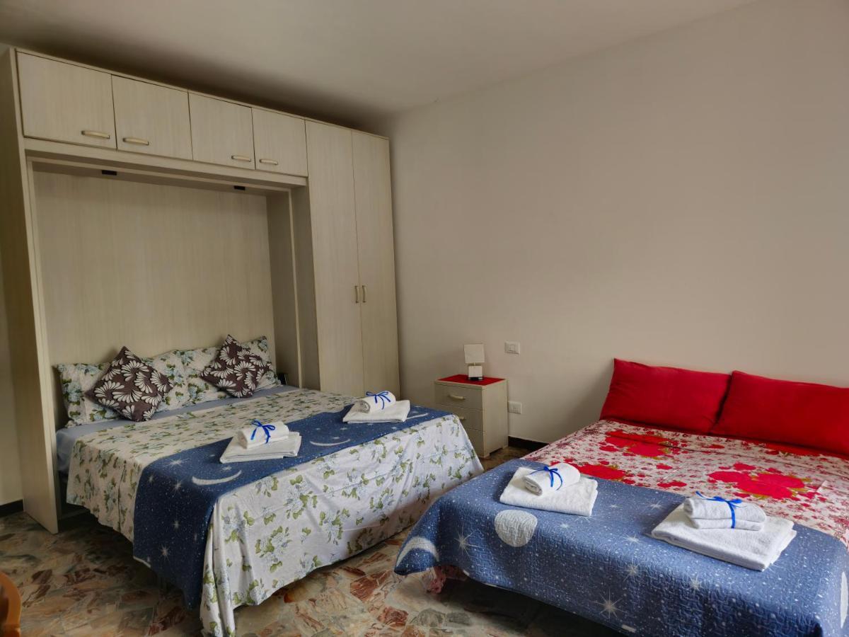 กาเด ฟิออรี 1 เวเนเซีย Bed & Breakfast เมสเตร ภายนอก รูปภาพ
