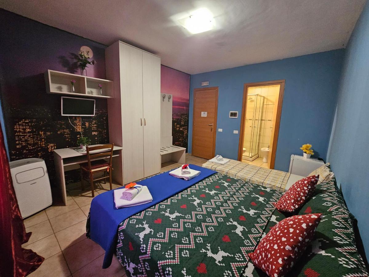 กาเด ฟิออรี 1 เวเนเซีย Bed & Breakfast เมสเตร ภายนอก รูปภาพ