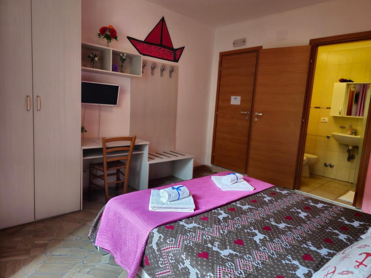 กาเด ฟิออรี 1 เวเนเซีย Bed & Breakfast เมสเตร ภายนอก รูปภาพ