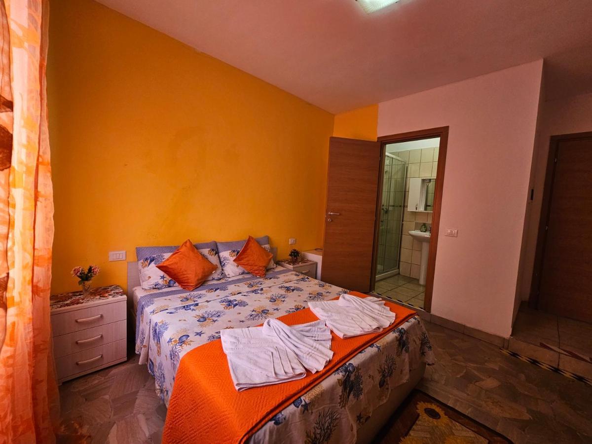 กาเด ฟิออรี 1 เวเนเซีย Bed & Breakfast เมสเตร ภายนอก รูปภาพ