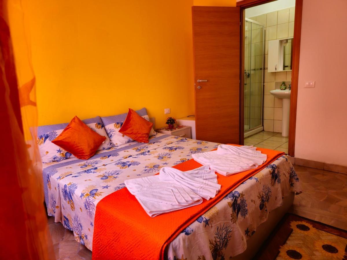 กาเด ฟิออรี 1 เวเนเซีย Bed & Breakfast เมสเตร ภายนอก รูปภาพ