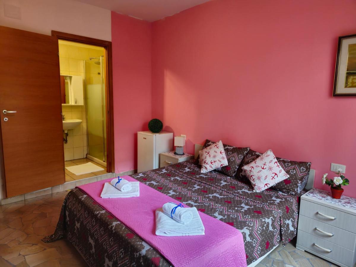 กาเด ฟิออรี 1 เวเนเซีย Bed & Breakfast เมสเตร ภายนอก รูปภาพ